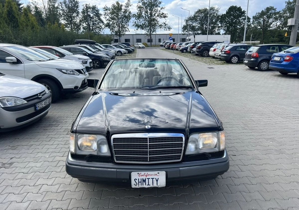 Mercedes-Benz Klasa E cena 70000 przebieg: 264000, rok produkcji 1994 z Rzeszów małe 667
